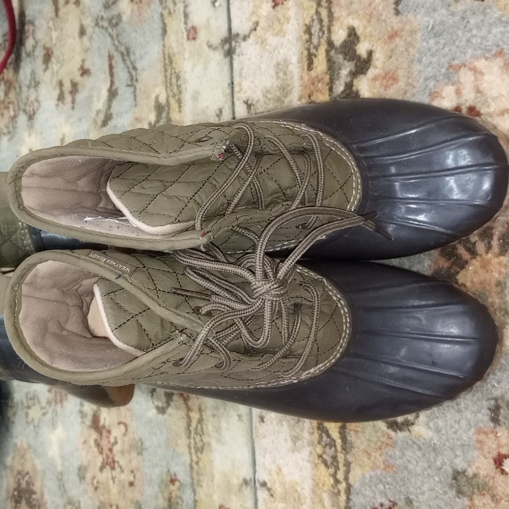 JBU DUCK WATER RUBBER BOOTS, SZ 8.5 M, LITTLE TO NO WEAR, tag cut out on one. - Picture 2 of 8
